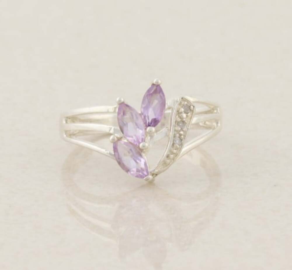 Sterling Silver Natural Purple Amethyst and Diamond Ring Size 7 1/2